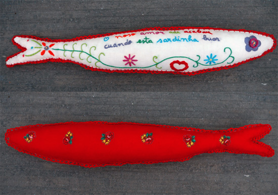 Handmade sardinha by Herb rio do colobri  IB Flickr Group picks: Rounded, squared and fished!